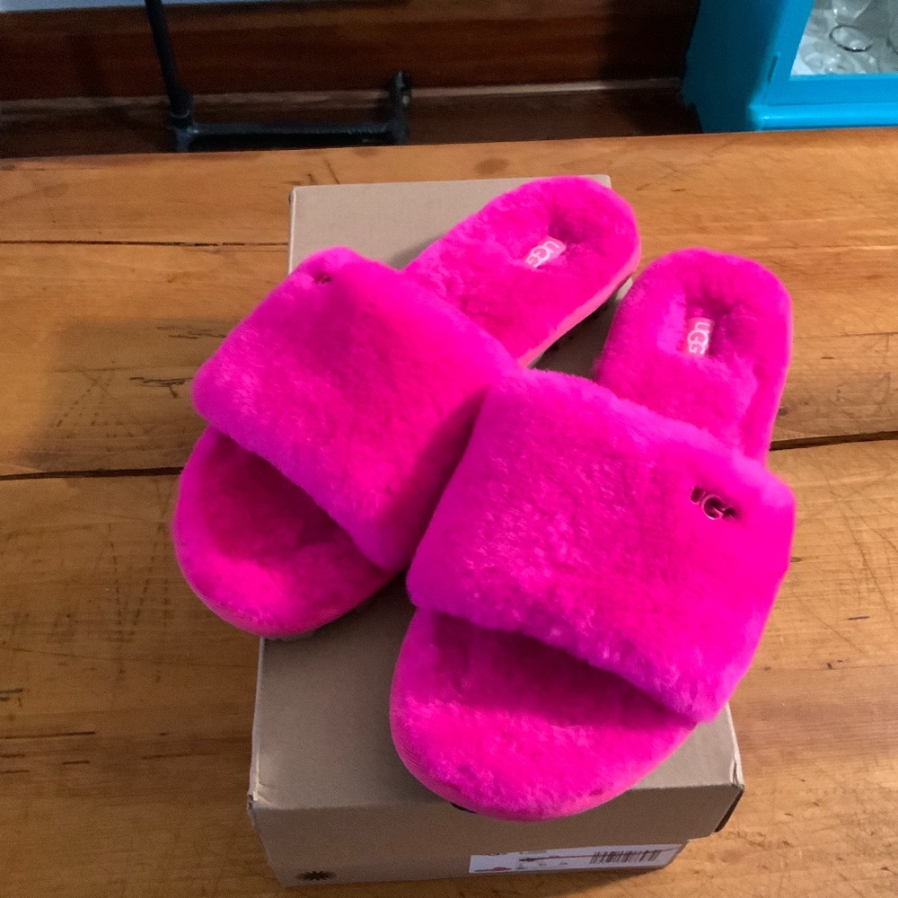 UGG Cozette Slippers Hard Candy Pink